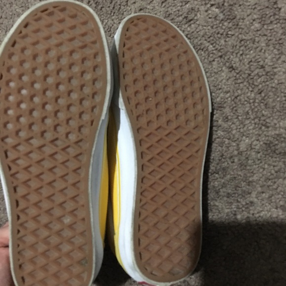 Vans - Picture 4 of 4